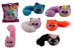Chaton moelleux Johntoy avec longue queue