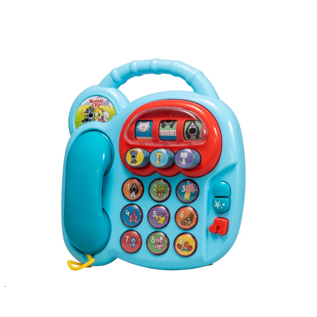 Rubo joue avec le téléphone Woezel et Pip avec son