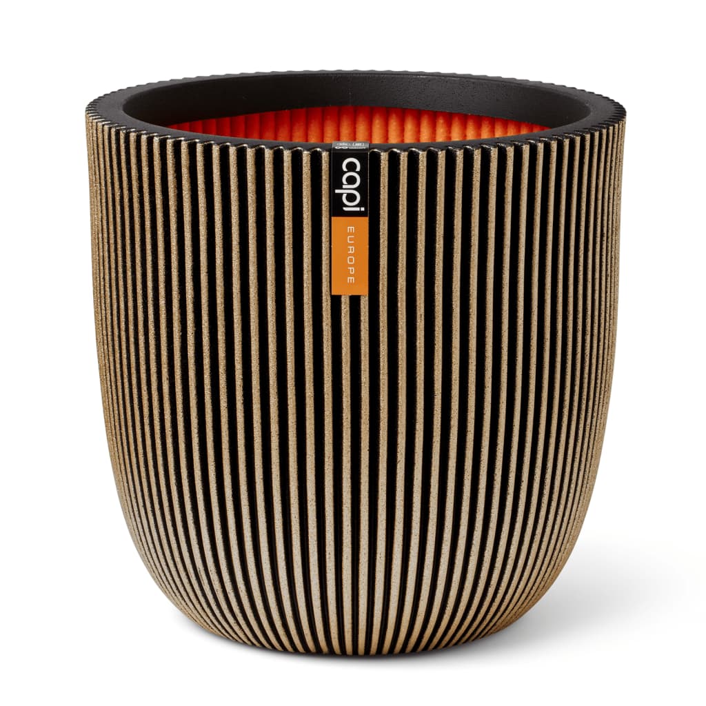 Groove Capi Capi Planter 43x41 cm de color negro y dorado