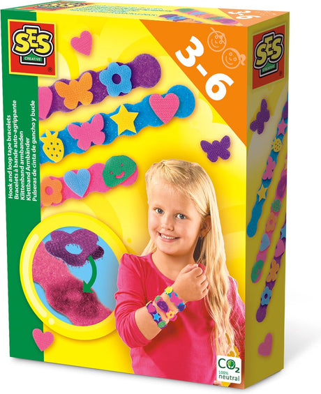 Ses bracelets Velcro