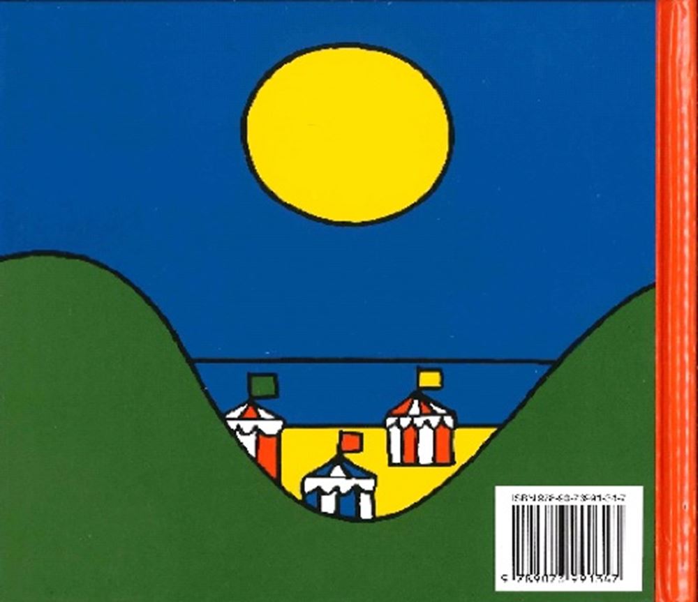 Maison centrale du livre Miffy au bord de la mer