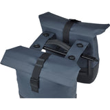 Basil sac de vélo double Cove mik 28-32l 14 x 29 x 36 cm - bleu noir