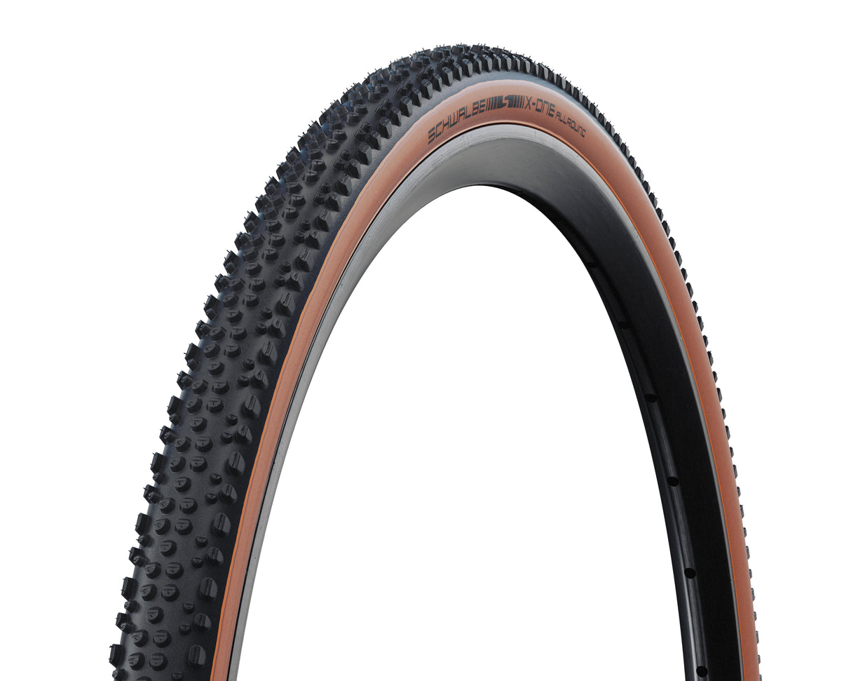 Extérieur de Schwalbe 28-1.30 (33-622) Perf polyvalent X-One. Brz sk vw