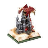 Des légendes sombres ont mené un dragon de terre de château de conte de fées enchanté