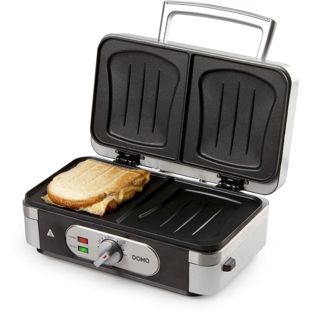 Machine à snacker Domo 3-en-1 : croque-gaufre-grill do9136c