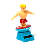 Figurine de copain solaire à cellule solaire surfeur