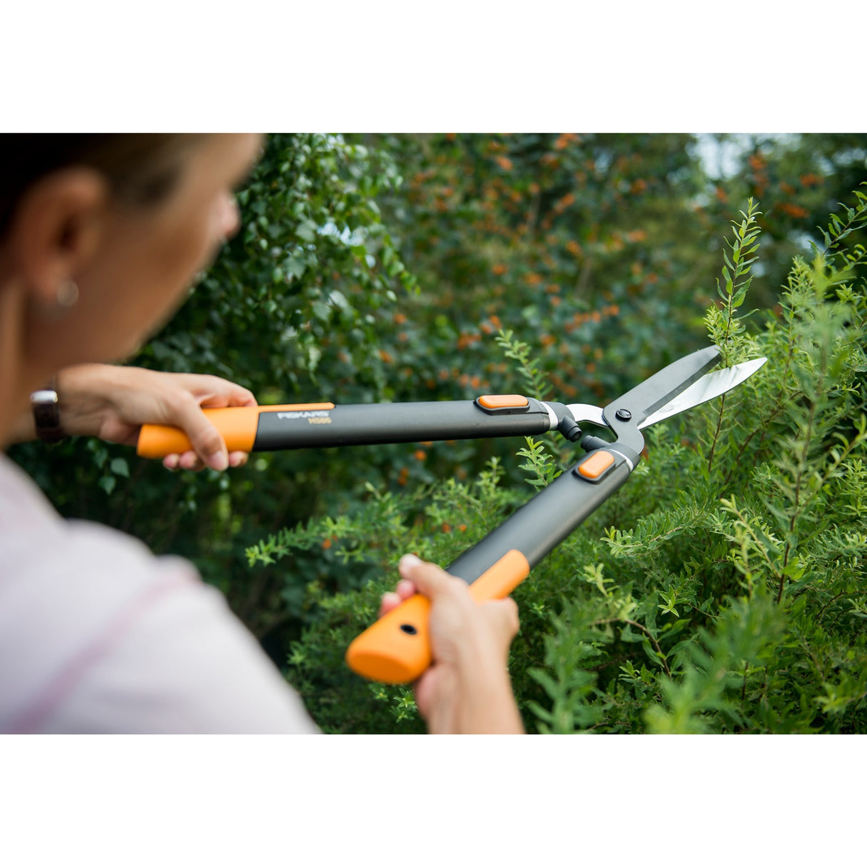 Fiskars SmartFit Telescopic Hedge Trimmer HS86