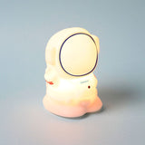 Lampe de nuit LED à couleur changeante astronaute astronaute