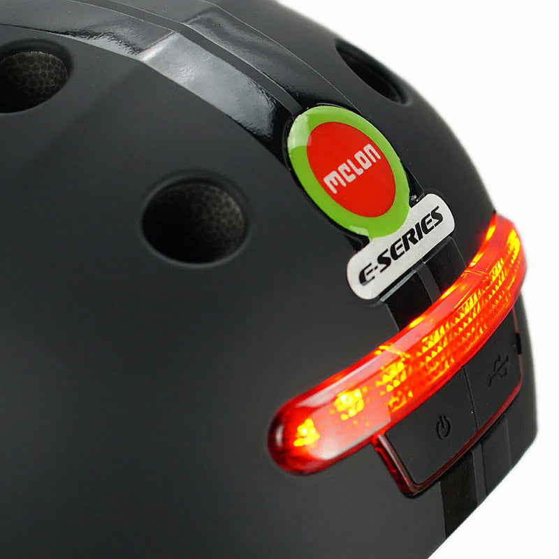 Casque de melon avec l'éclairage E-Series Black Ice XL-XXL