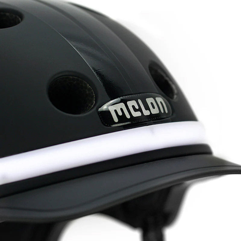 Casque de melon avec l'éclairage E-Series Black Ice XL-XXL