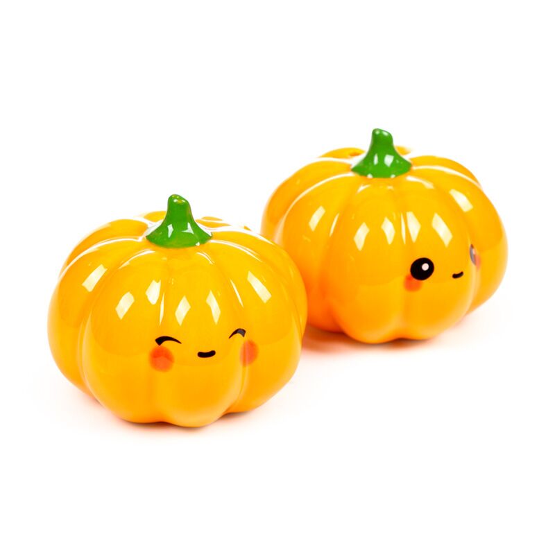 Salière et poivrière tendres pour gourmets à la citrouille