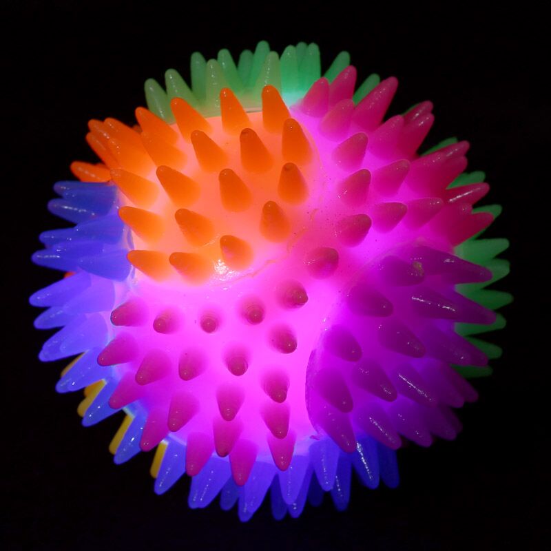 Balle rebondissante pointue avec LED 7cm