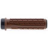 Widek manipule le rocher saisit le rocher marron