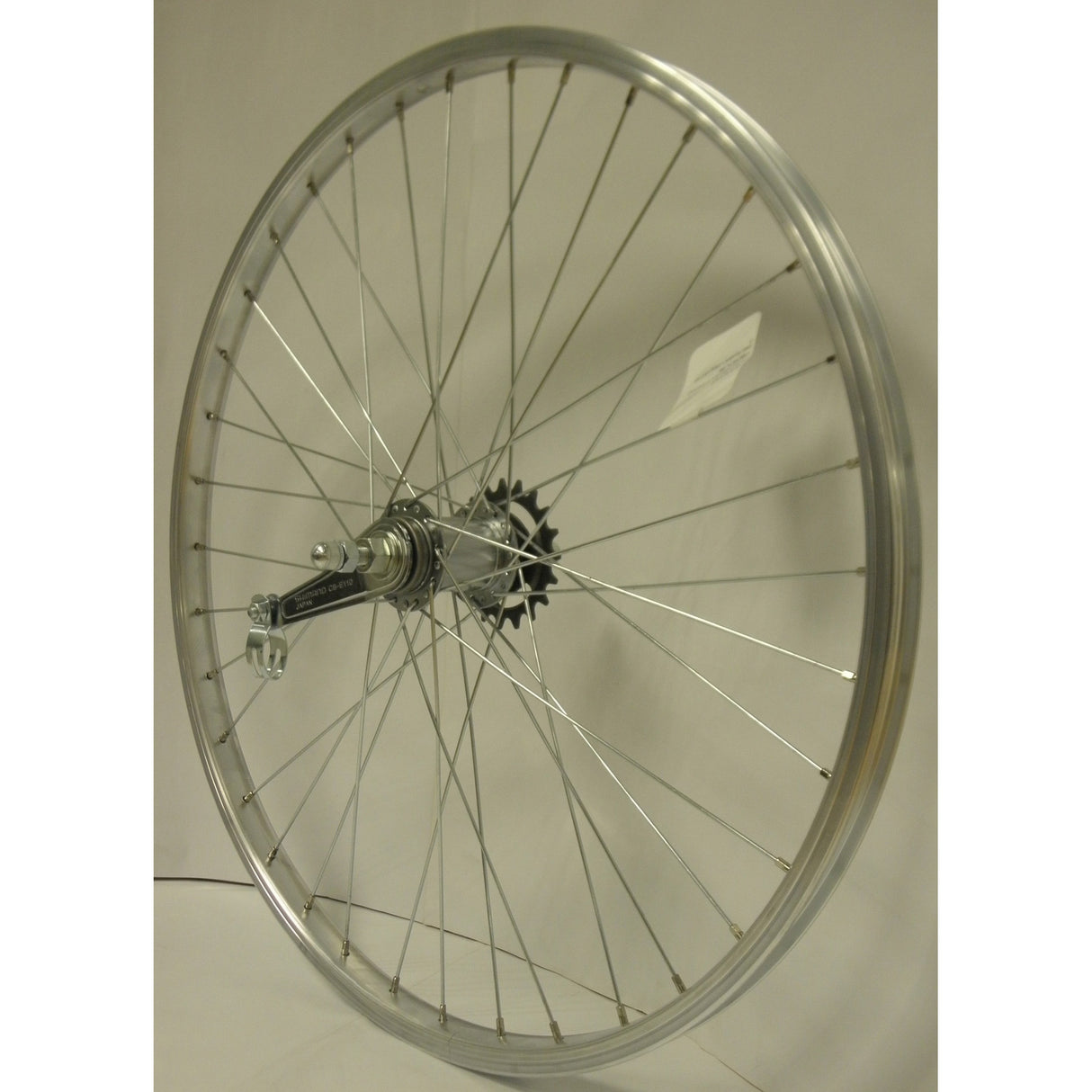 Roue arrière Roland 24-1,75 rn en aluminium. moyeu de frein shimano