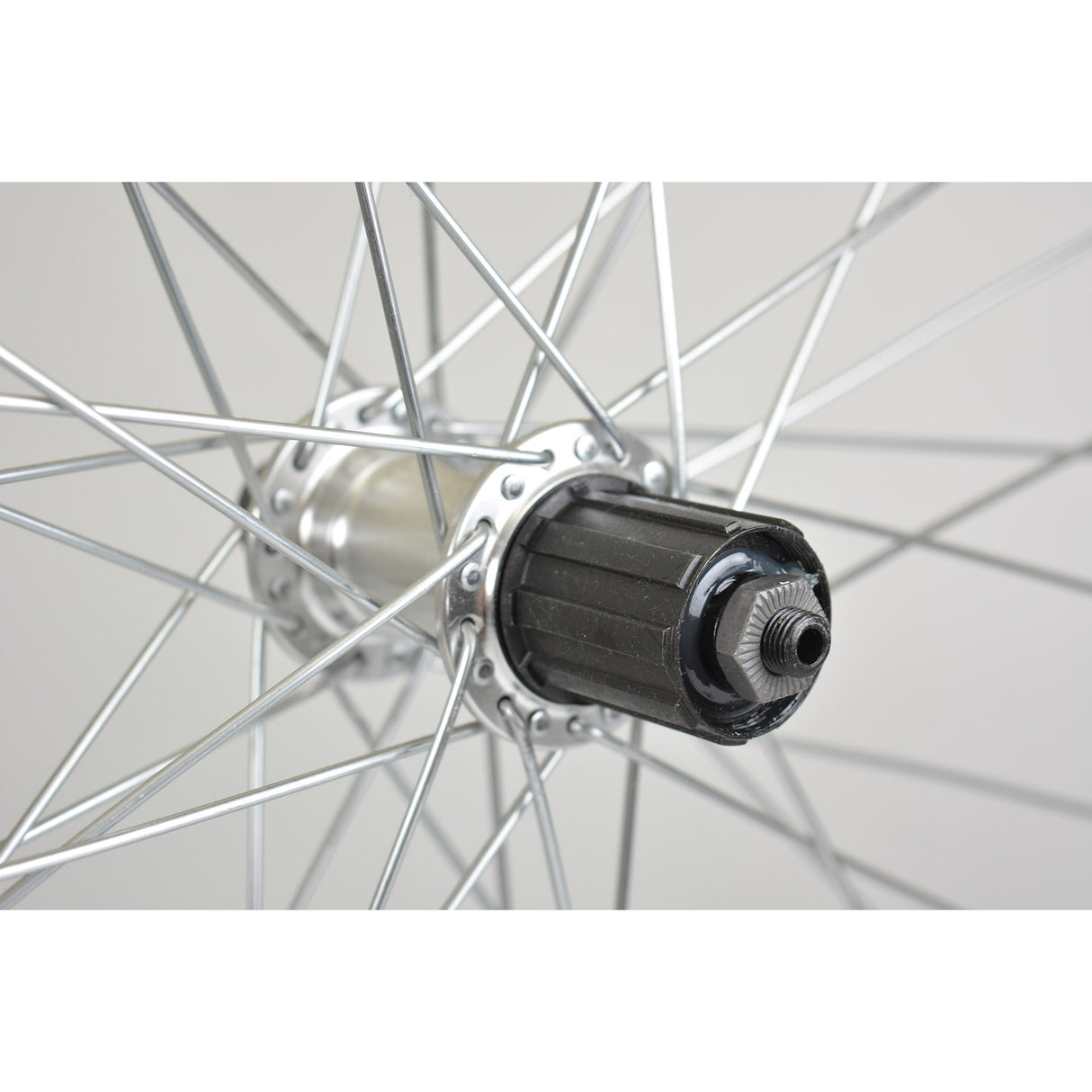 Roland roue arrière mach1 28 8v qr alu argent