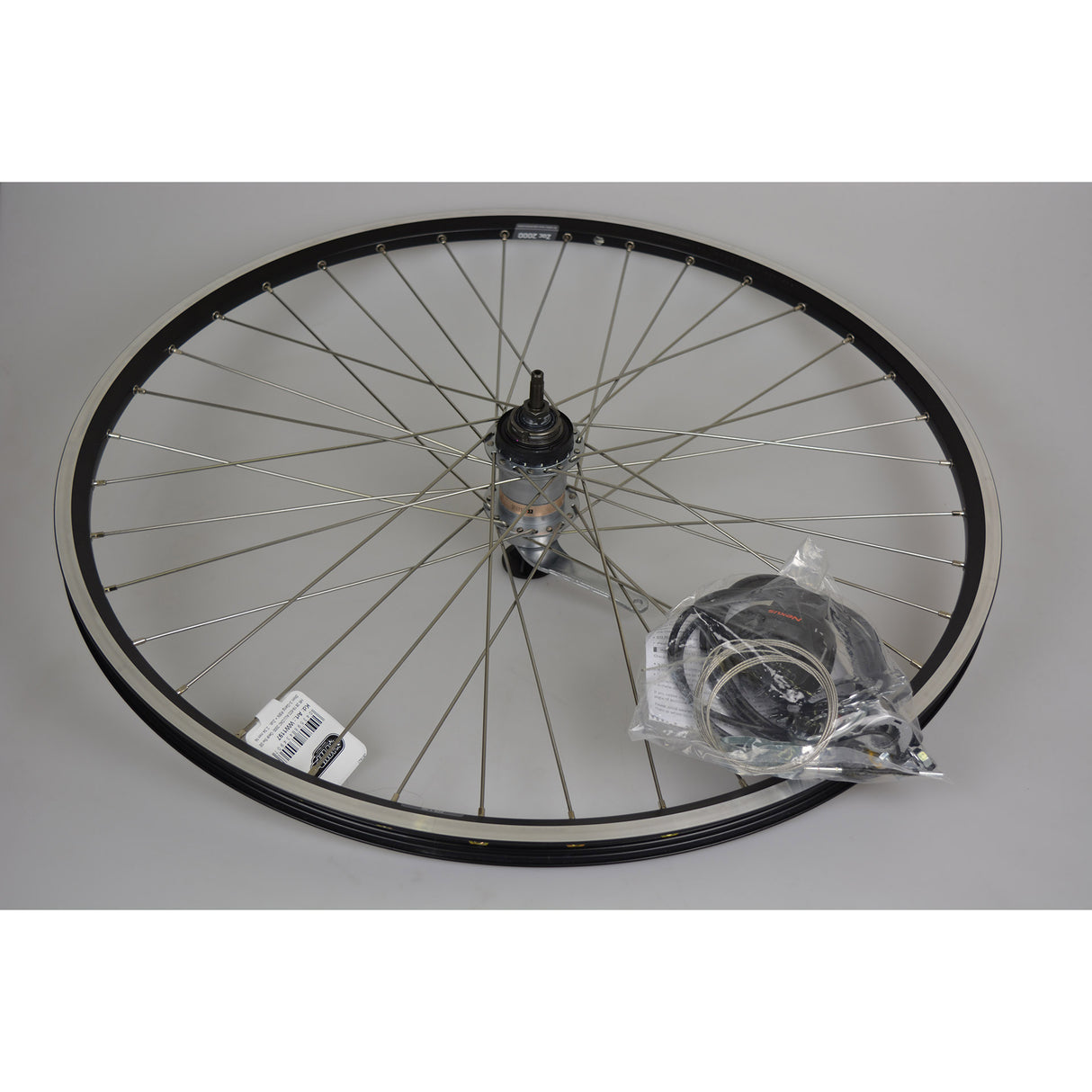 Roue arrière Roland 28 rayons nexus 3v rn zac 2000 inox noir