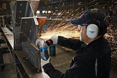 Meuleuse d'angle professionnelle Bosch blue gws 19-125 cie avec réglage de vitesse à 6 niveaux - 1900 watts - 060179p002