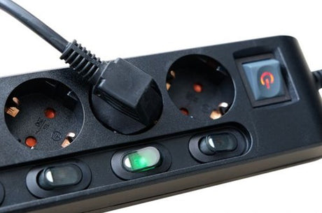Brennenstuhl Stand de socket commutable individuellement 6 fois noir