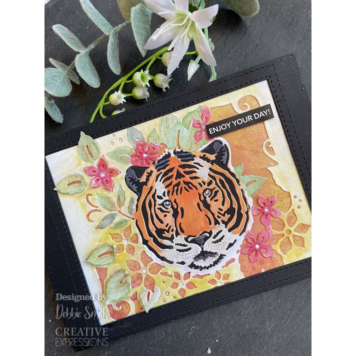 Découpes de papier : créez ces fleurs de tigre