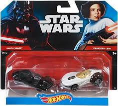 Mattel Star Wars voiture Dark Vador avec la princesse Leia