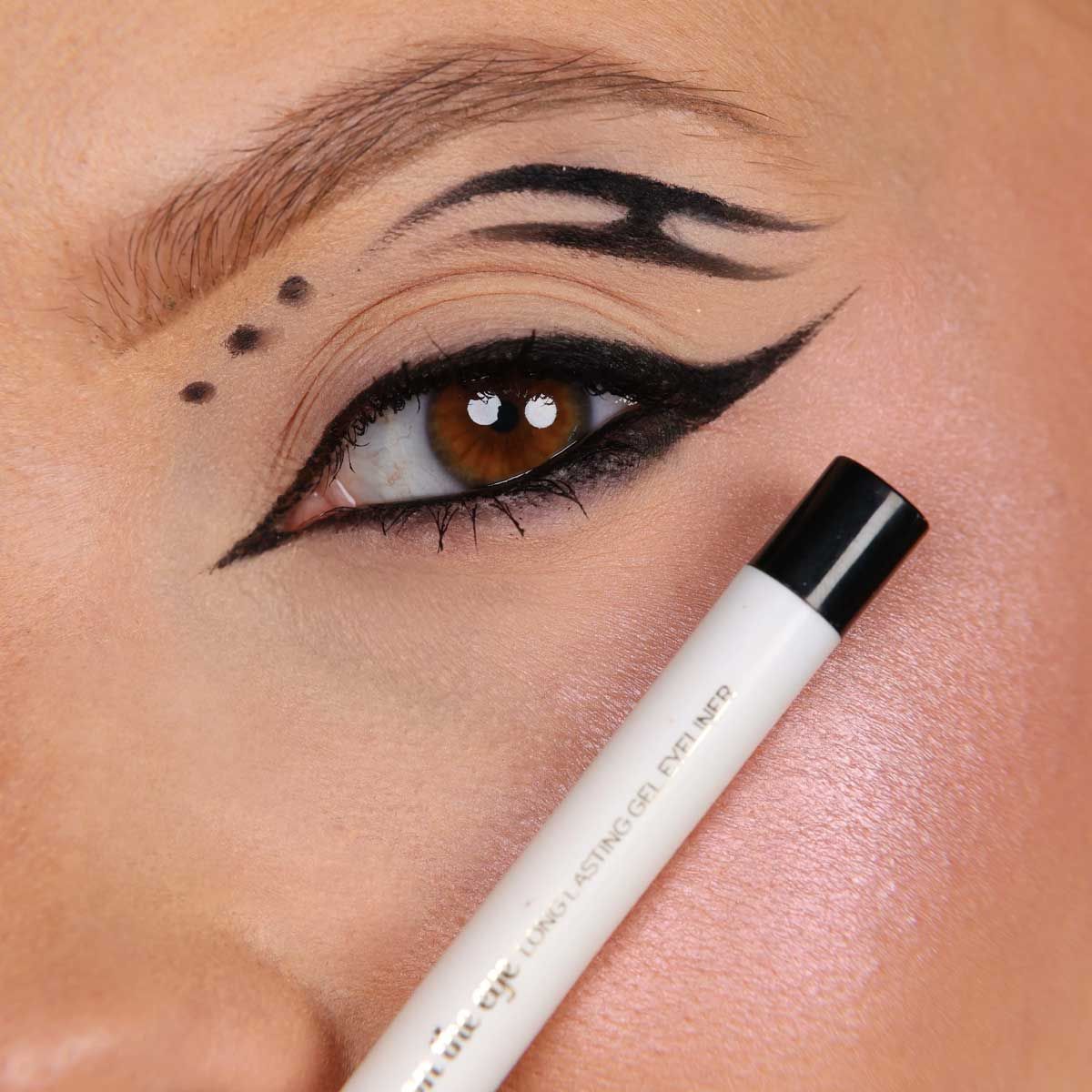 Claresa eye-liner gel longue durée agréable pour les yeux 01 tulipe noire