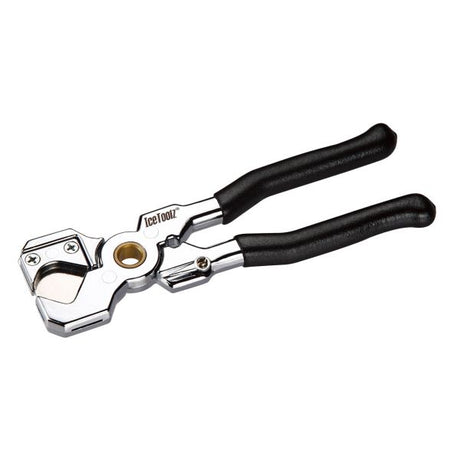 Pipes hydrauliques du coupe-serpent Icetoolz 54A1