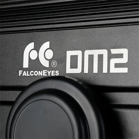 FALCON EYES RGB a conduit Fresnel Spot Dmmable DM2 200W