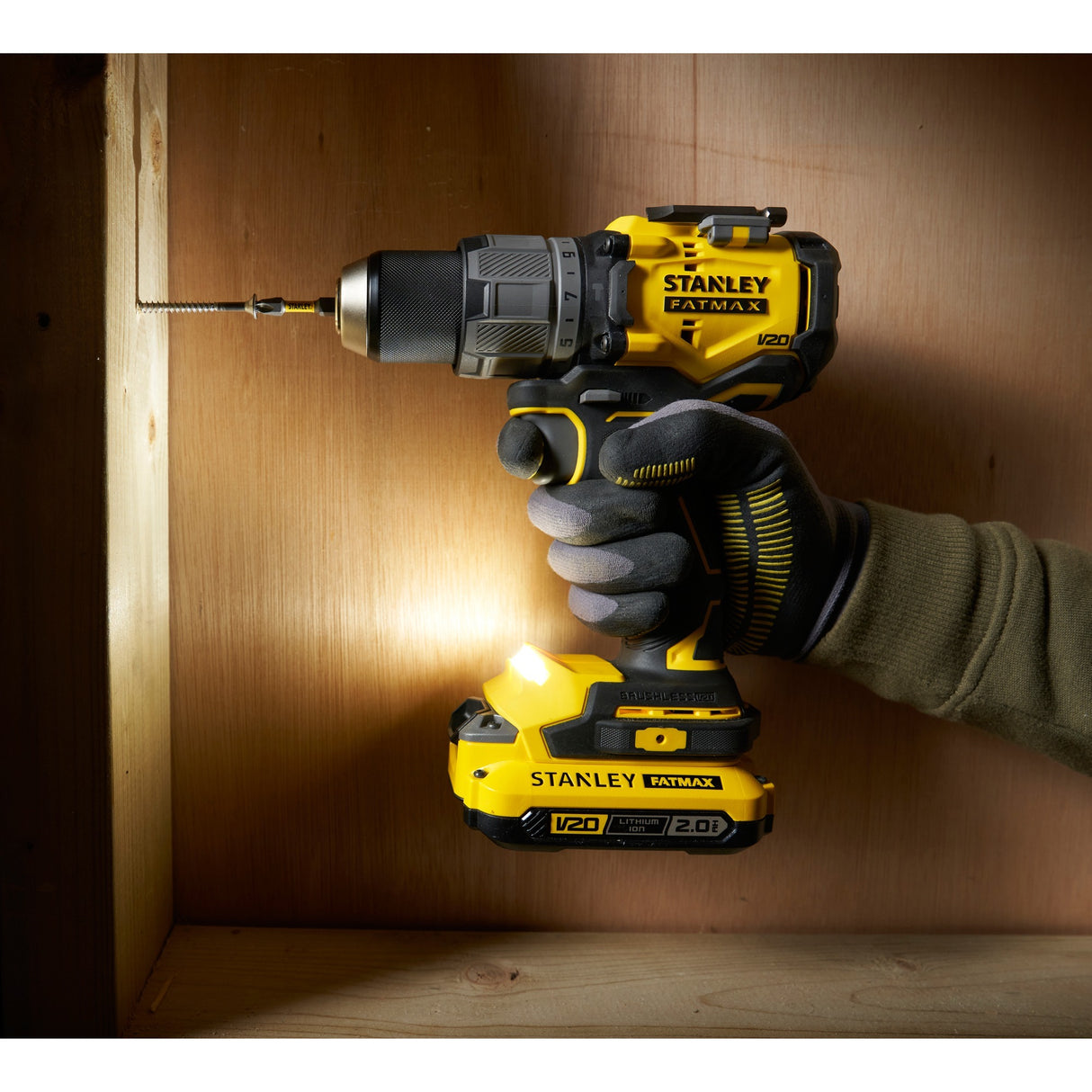 Tournevis sans balais Stanley fatmax v20 18v (jaune noir, batterie et chargeur non inclus)