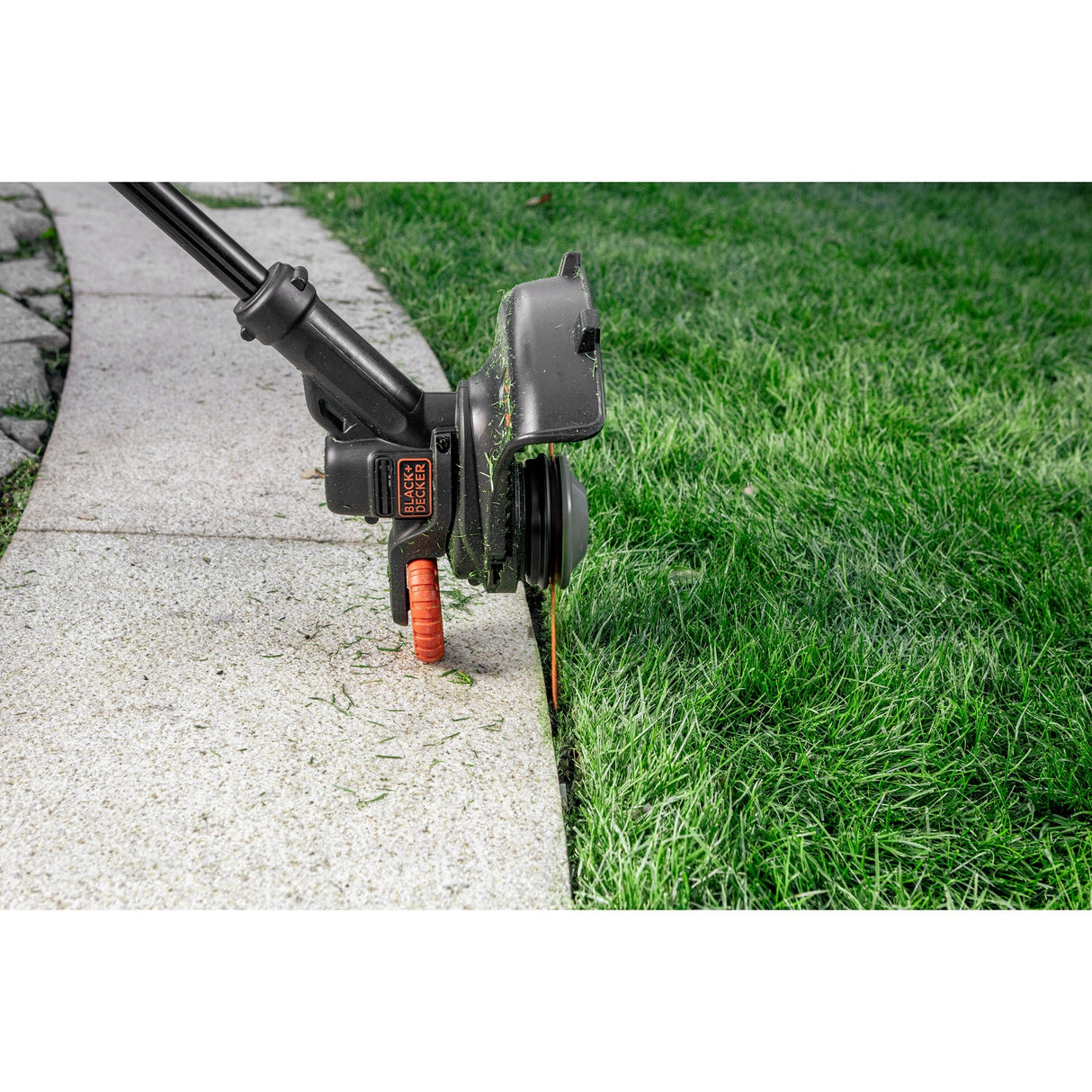 Coupe-herbe Black+decker 18v avec 2 lames et coupe-herbe à batterie (noir orange, 25 cm, batterie incluse)