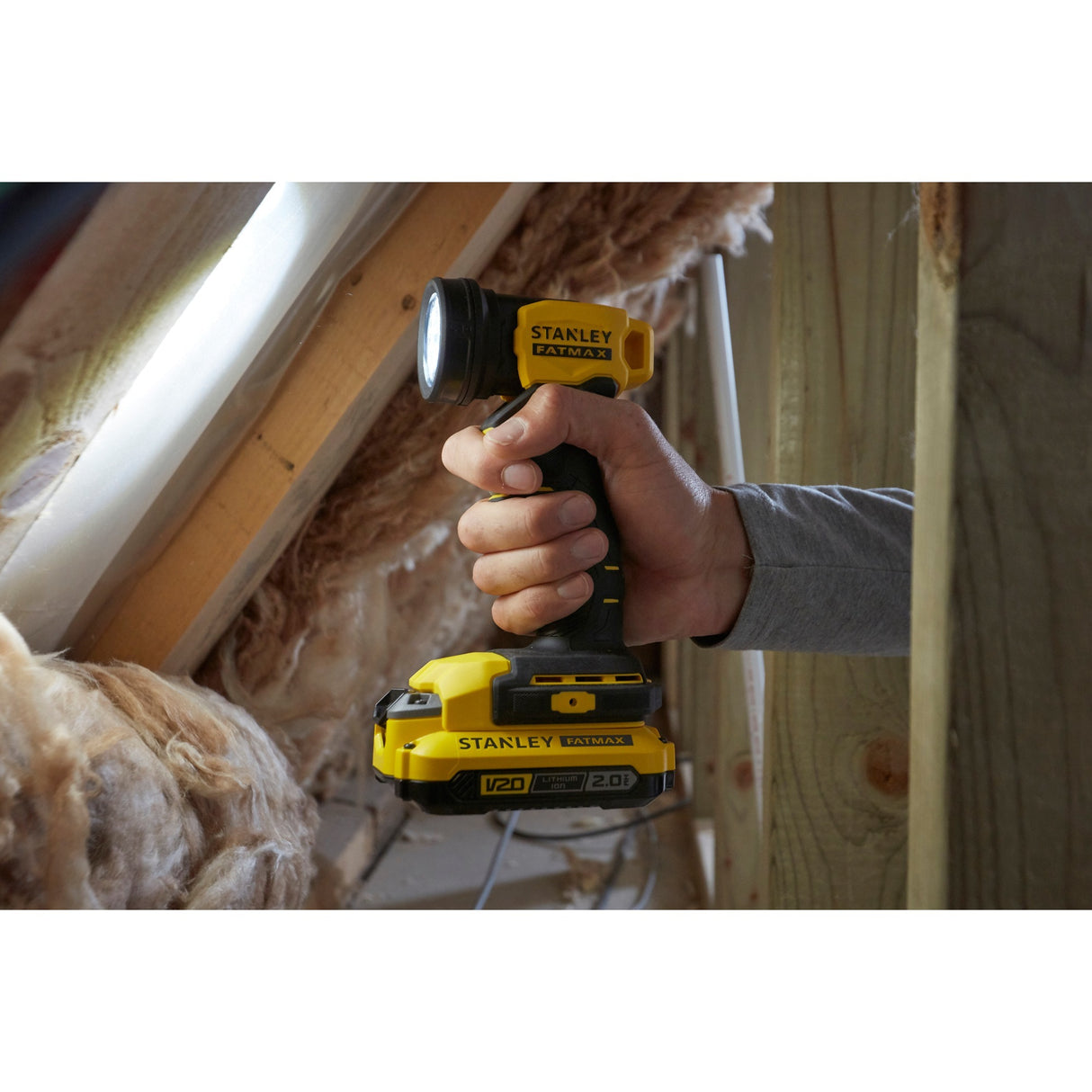 Stanley Fatmax v20 18v lampe à LED avec tête rotative