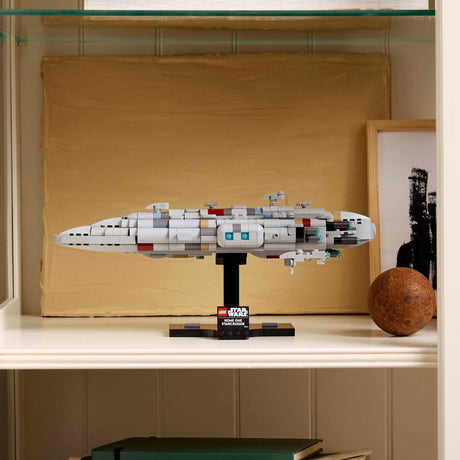 Ensemble modèle Lego Star Wars™ Home One Starcruiser - 75405