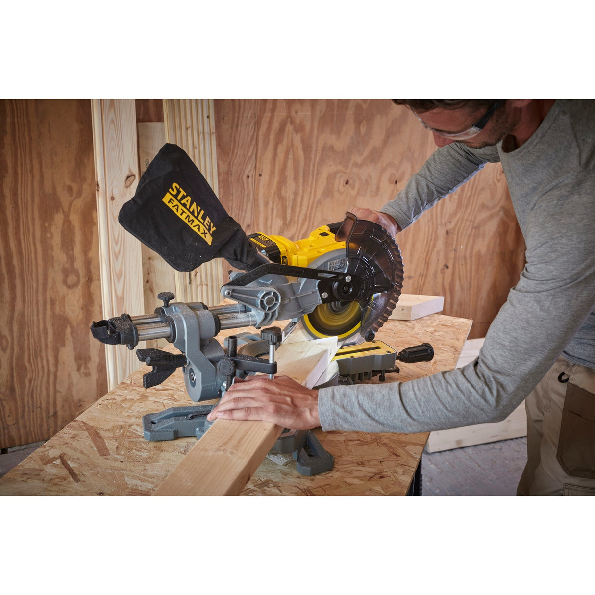 Stanley Fatmax V20 18V 4.0AH 190 mm Saw connu