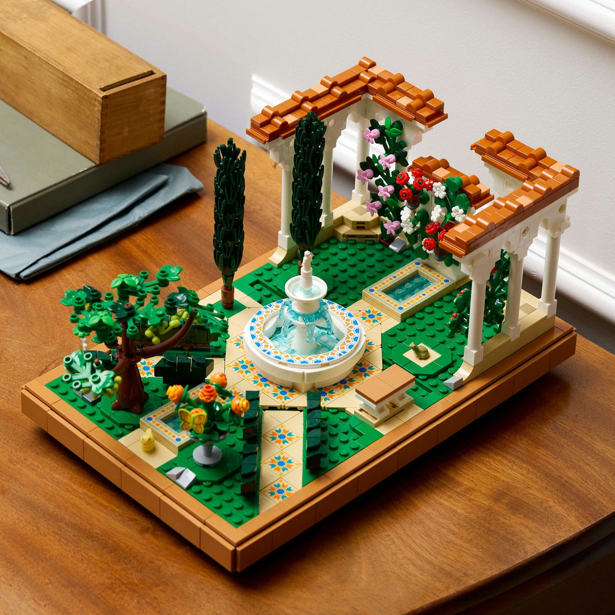 Lego icônes 10359 jardin avec fontaine