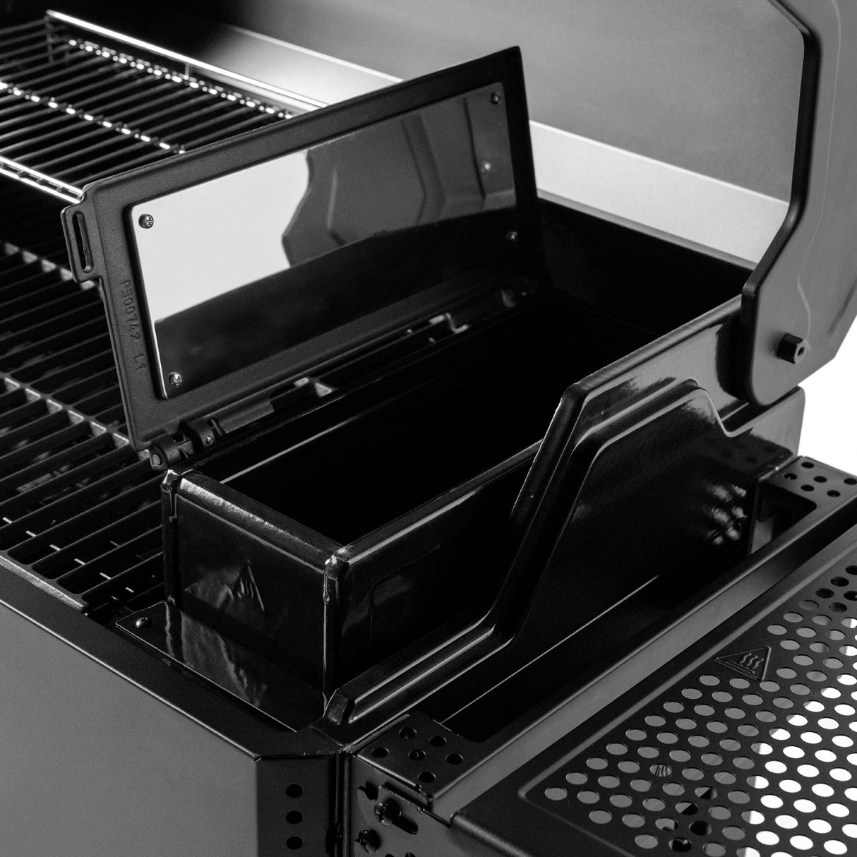 Masterbuilt Masterbuilt Autoignite Series 545 Barbecue de charbon de bois numérique E