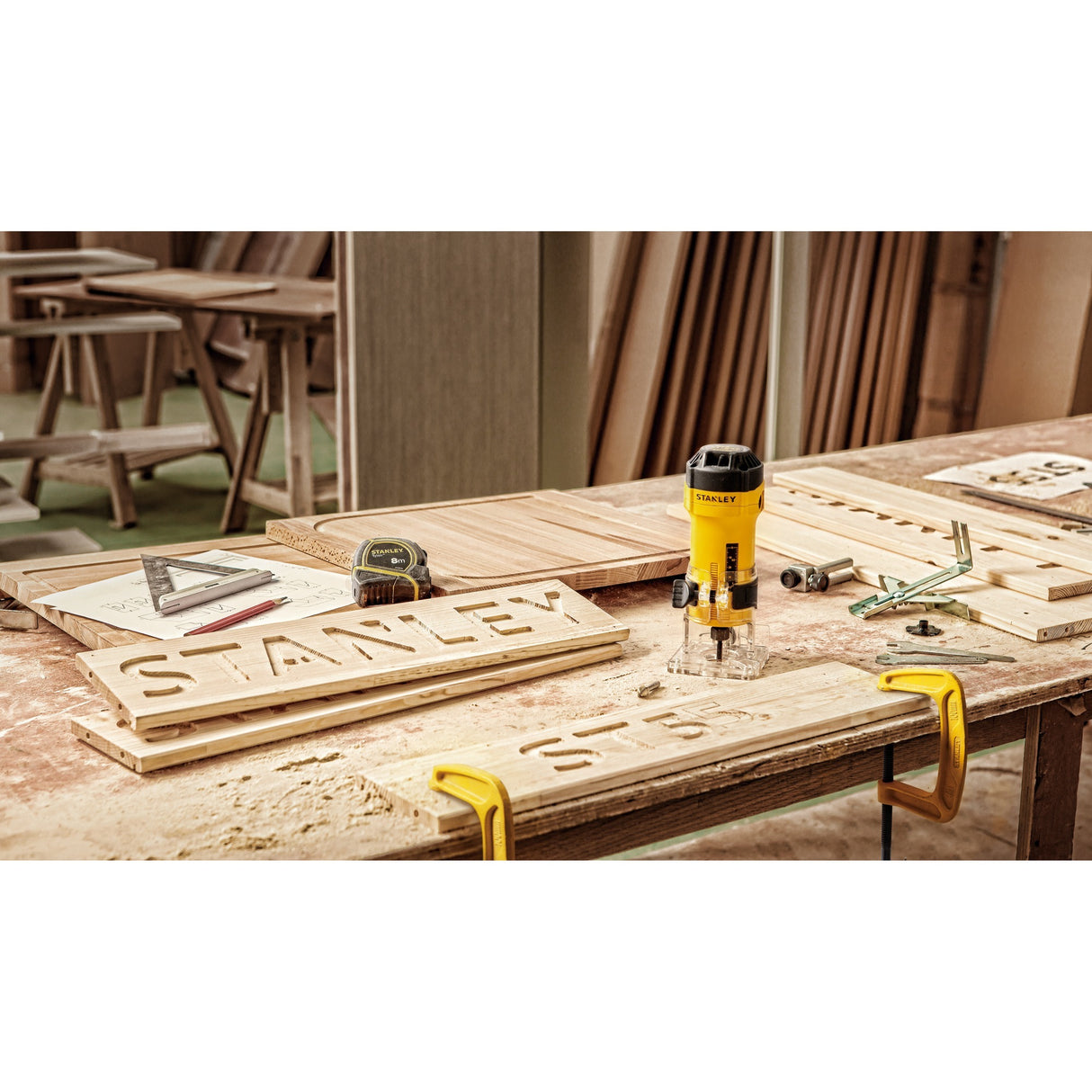 Fraiseuse de chant Stanley 550w (jaune noir)