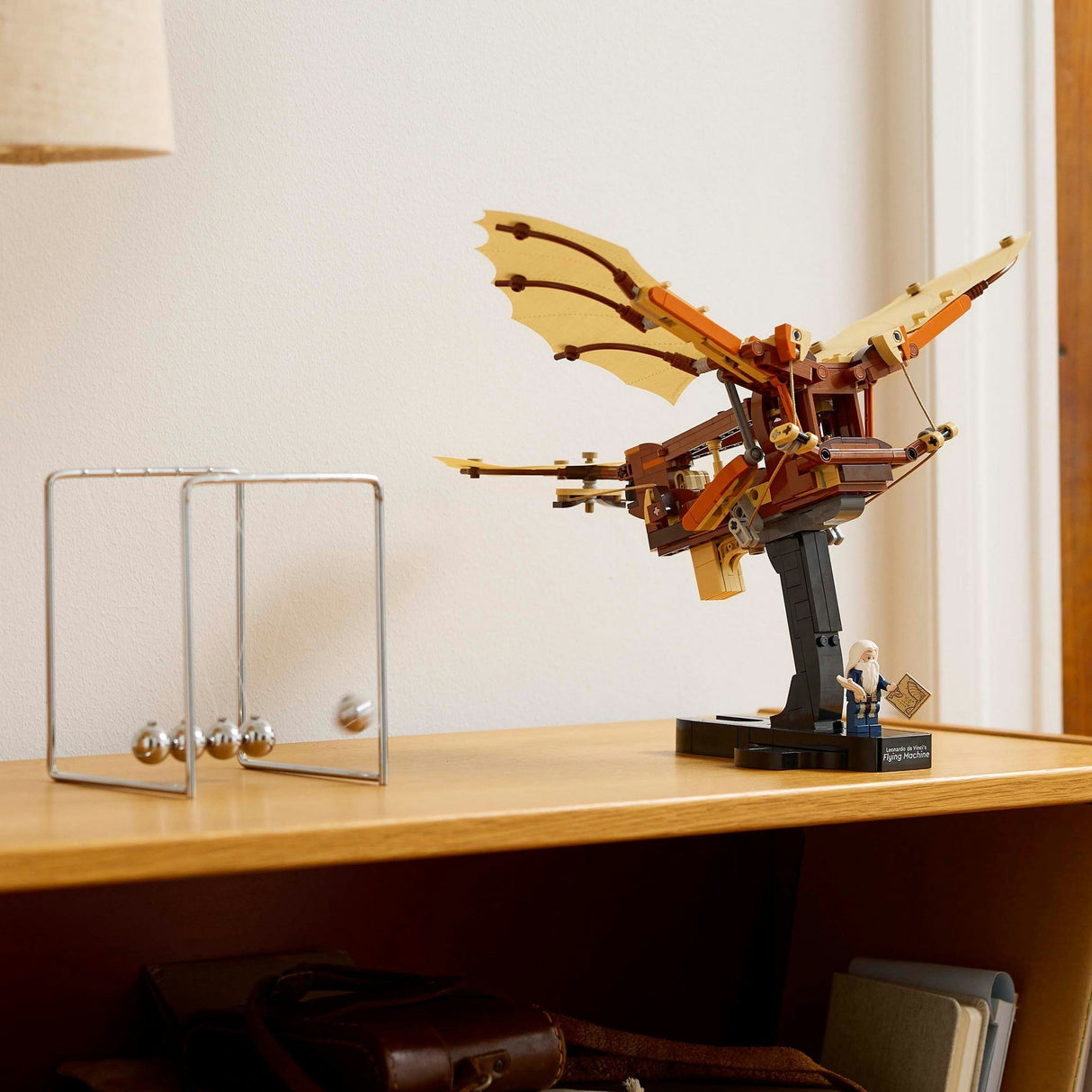 Icônes Lego La machine volante de Léonard de Vinci - 10363
