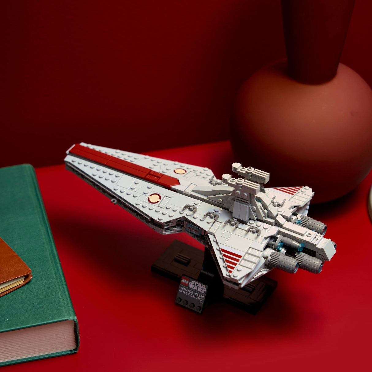 Lego Star Wars 75441 croiseur d'attaque de classe Venator