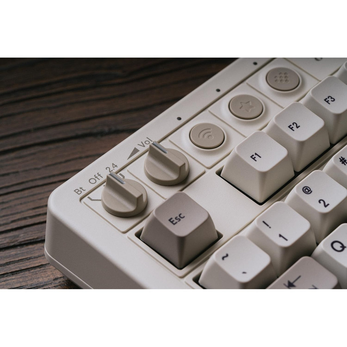 Clavier mécanique rétro 8BitDo édition M