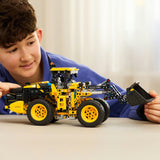 Lego technic 42209 chargeuse sur pneus électrique volvo l120