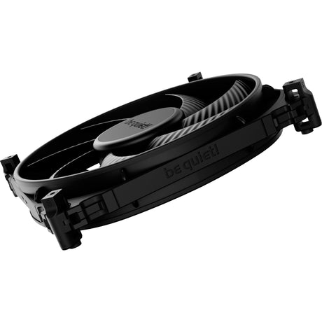 Soyez silencieux! Ventilateur de boîtier Silent Wings 4 PWM (noir, 140 x 140 x 25 mm)