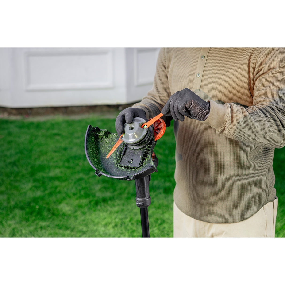 Coupe-herbe Black+decker 18v avec 2 lames et coupe-herbe à batterie (noir orange, 25 cm, batterie incluse)