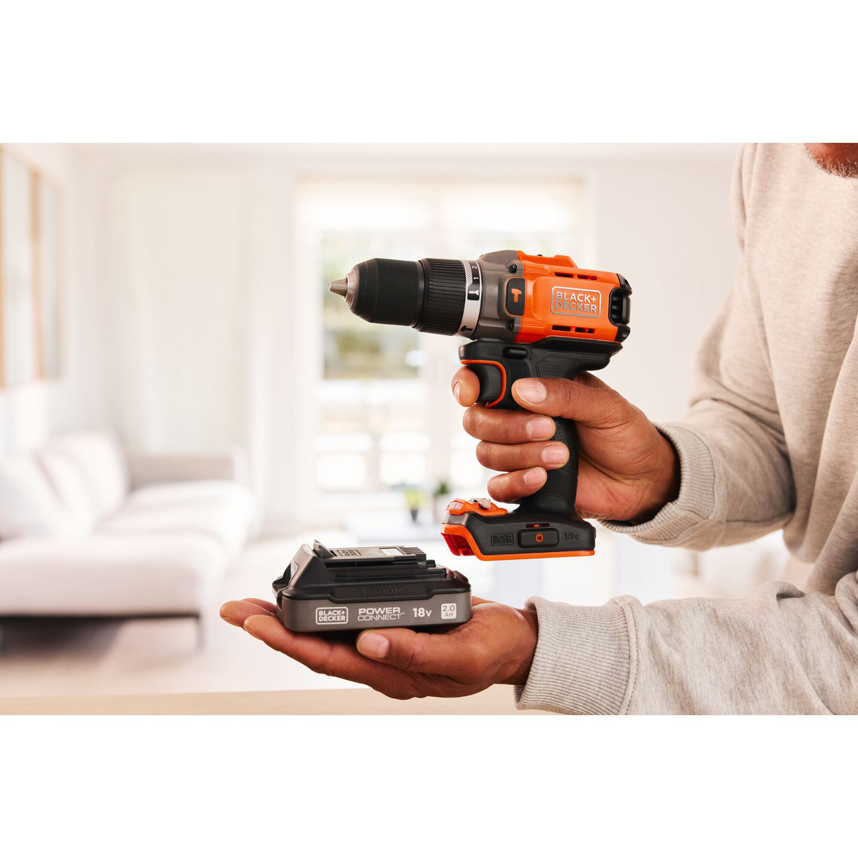 Tournevis Black+decker 18v + pack multi-outils oscillant 18v (noir orange)
