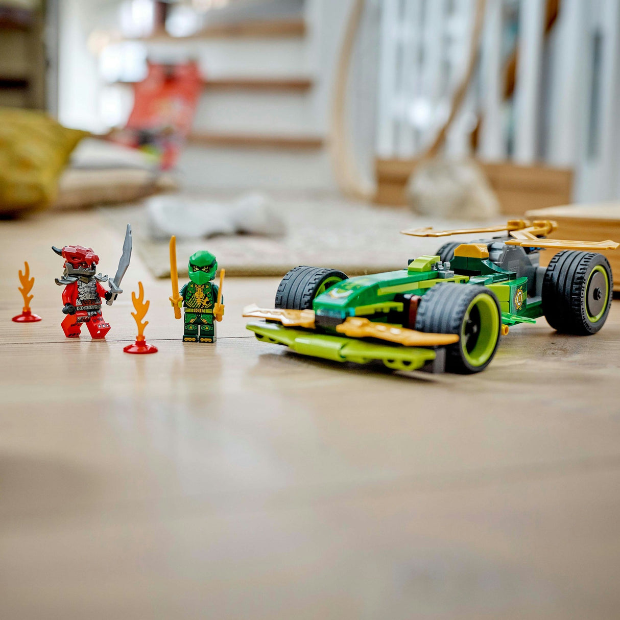 Lego Ninjago 71828 Lloyds retire la voiture de course