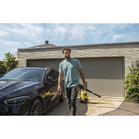 Nettoyeur haute pression domestique Kärcher k 5 wcm premium (jaune noir, avec nettoyeur haute pression, enrouleur de tuyau et nettoyant de surface)
