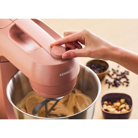Le robot culinaire Kenwood devient rouge argile