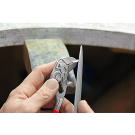 Knipex 86 03 250 pince-clé - 250 mm - chromée - largeur de clé jusqu'à 52 mm 2 pouces - revêtue de plastique