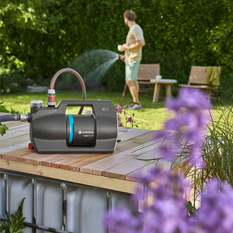 Pompe pressurisée Gardena 4600 silencieuse (gris, 600 watts)