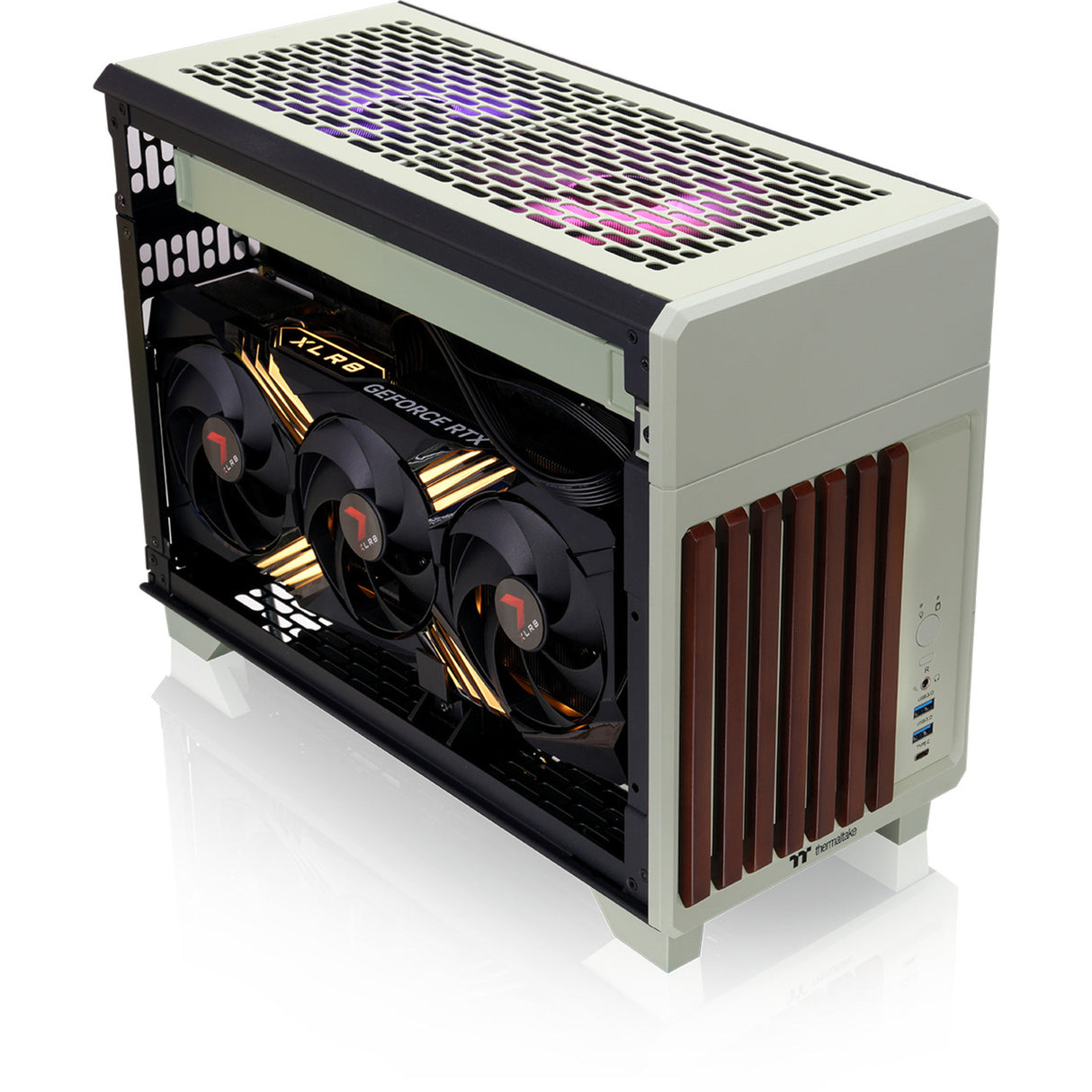 Thermaltake tr100 ws matcha green mini tower behuizing (lichtgroen | 2x usb-a | 1x usb-c)