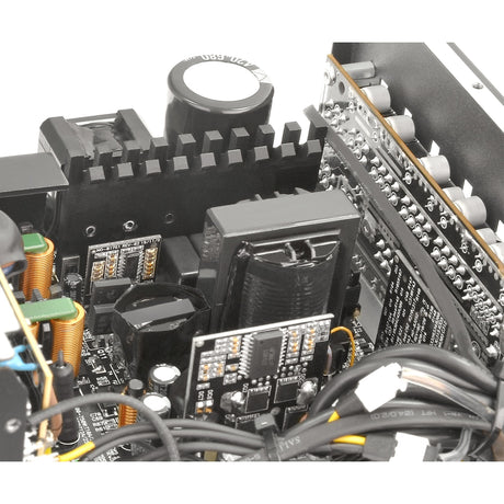 Thermaltake ToughPower GF3 ARGB Gen 5 EU Alimentation modulaire 750 watts (noir, 4x PCIe)