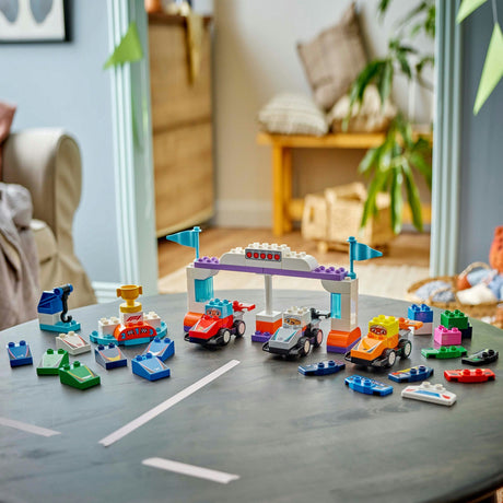 Lego duplo town 10445 voitures de course et pilotes de l'équipe f1